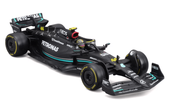 La nouvelle réplique Mercedes W14 1:24 Lewis Hamilton