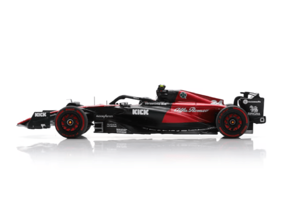 La nouvelle réplique Kick Sauber C-43 1:24 Zhou Guanyu
